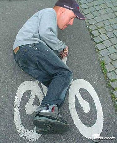 ciclista-louco-imagem-engracada