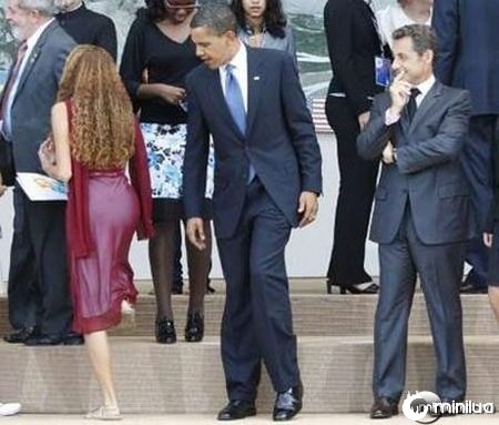 a97675_Barack-Obama-staring-at-Mayora-Tavares1