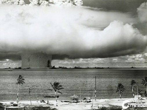 atom-bomb-bikini-atoll