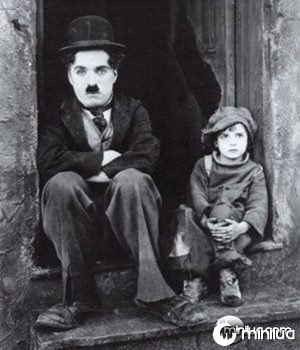 Charlie-Chaplin o garoto (1)
