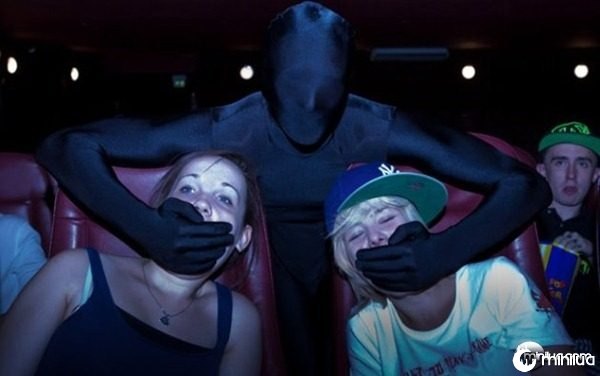 Cinema em Londres usa ninjas para calar os tagarelas durante o filme