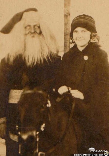 creepy-old-photo-santa